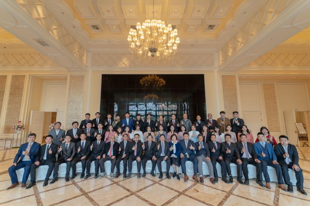 統嶺實業全體專業團隊 - 40年自動化整合經驗